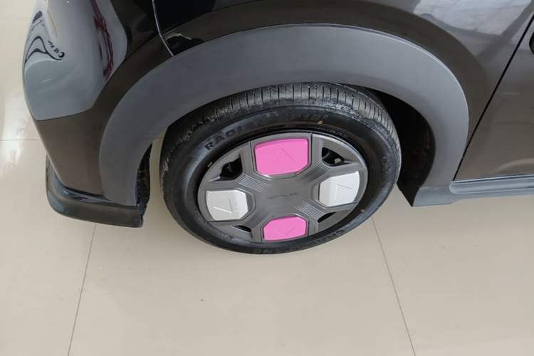 Used Geely Galaxy Panda 2024 200km Panda Kart Left Front Wheel Hub