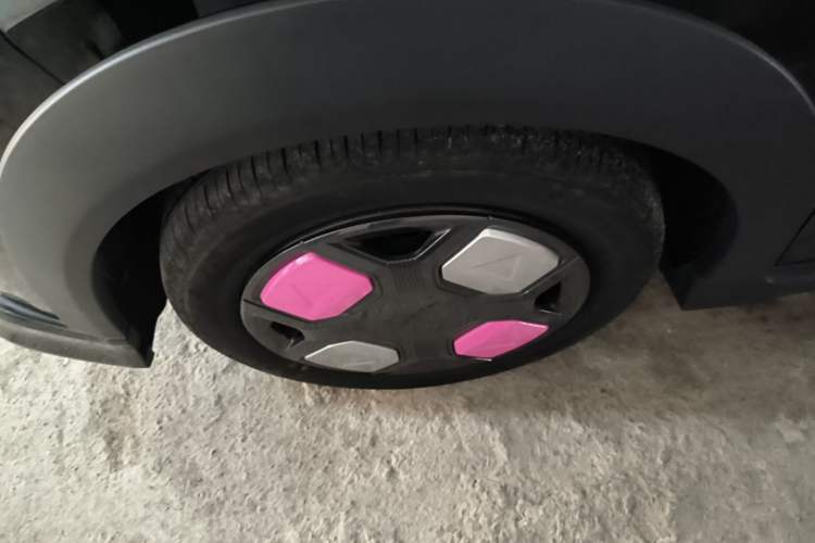 Used Geely Galaxy Panda 2024 200km Panda Kart Left Front Wheel Hub