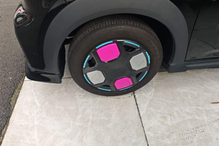 Used Geely Galaxy Panda 2024 200km Panda Kart Left Front Wheel Hub