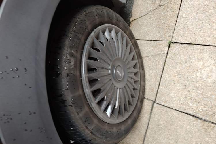 Used Geely Galaxy Panda 2024 200km Panda Kart Left Front Wheel Hub