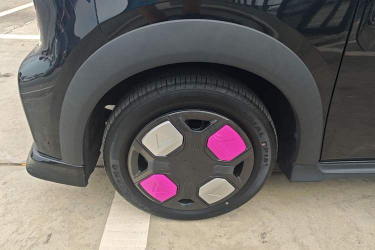 Used Geely Galaxy Panda 2024 200km Panda Kart Left Front Wheel Hub