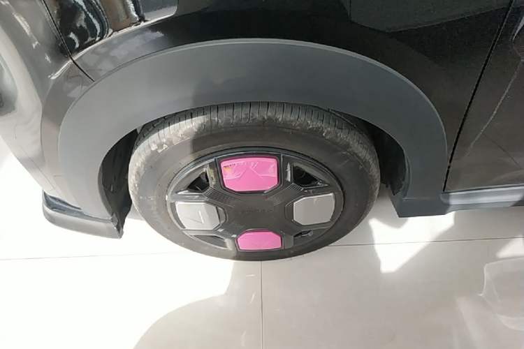 Used Geely Galaxy Panda 2024 200km Panda Kart Left Front Wheel Hub