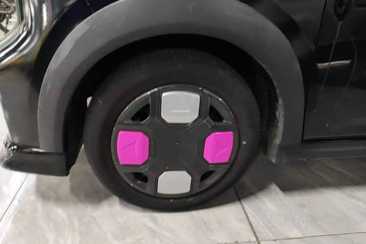 Used Geely Galaxy Panda 2024 200km Panda Kart Left Front Wheel Hub