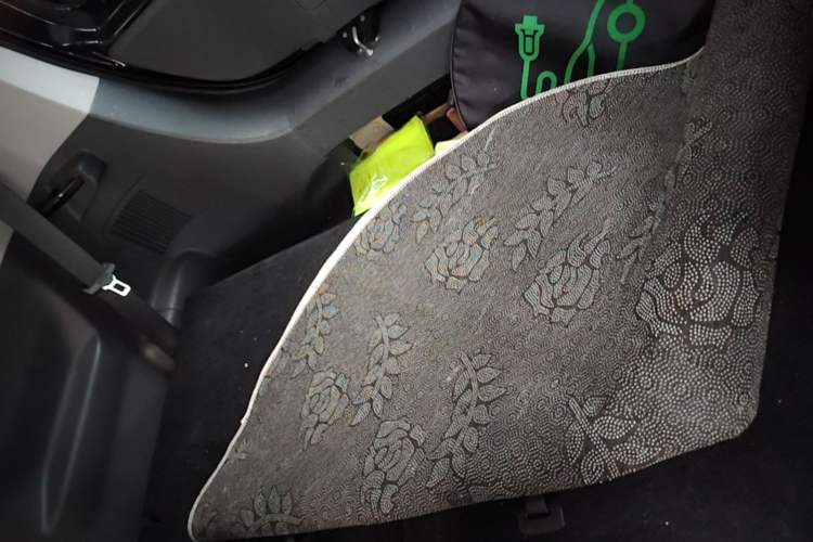 Used Geely Galaxy Panda 2024 Panda Mini 200km Endurance Bear Left Rear Seat