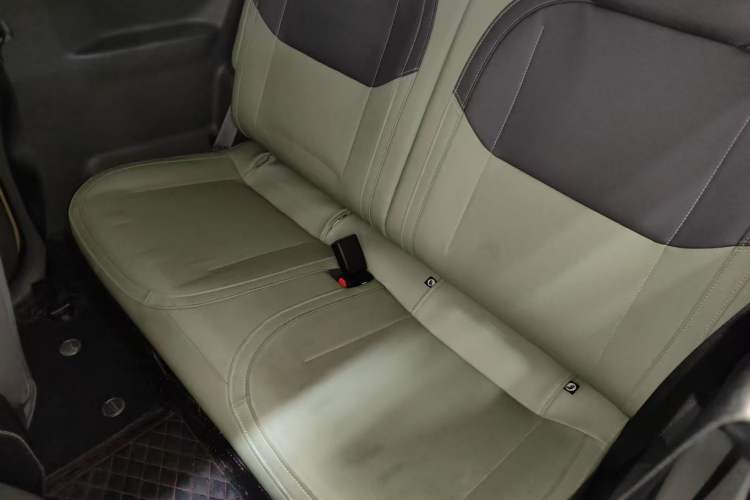 Used Geely Galaxy Panda 2024 200km Panda Rider Left Rear Seat