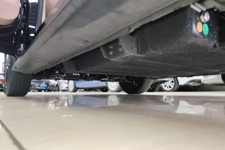 Used Geely Galaxy Panda 2024 200km Panda Kart Left Side Sill