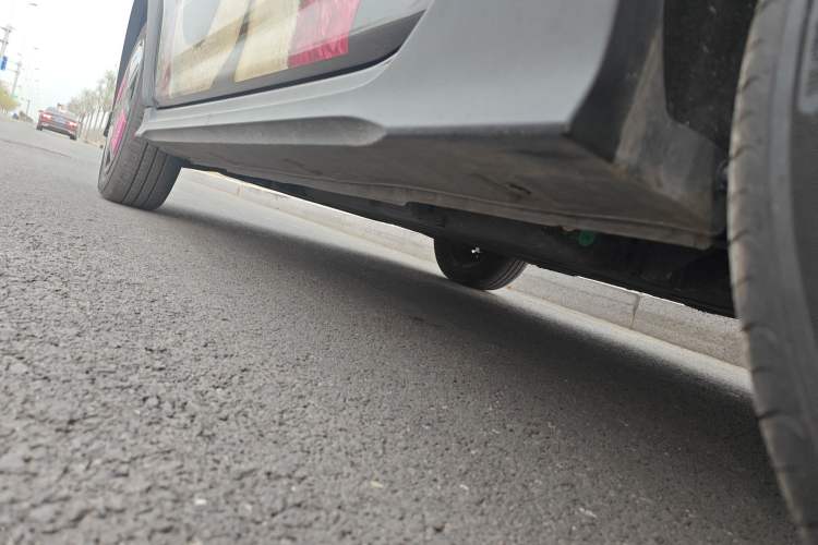 Used Geely Galaxy Panda 2024 200km Panda Kart Left Side Sill