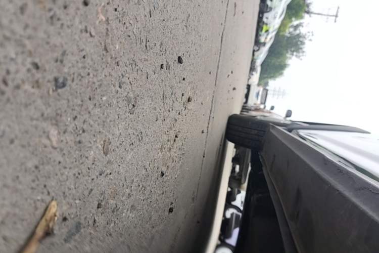 Used Geely Galaxy Panda 2024 200km Panda Kart Left Side Sill