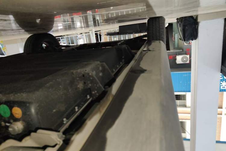 Used Geely Galaxy Panda 2024 200km Panda Rider Left Side Sill