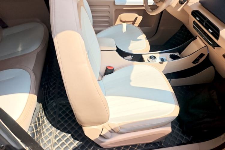Used Geely Galaxy Panda 2024 200km Panda Kart Right Front Seat