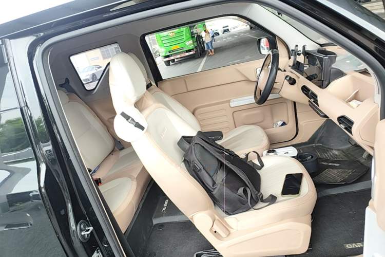 Used Geely Galaxy Panda 2024 200km Panda Kart Right Front Seat