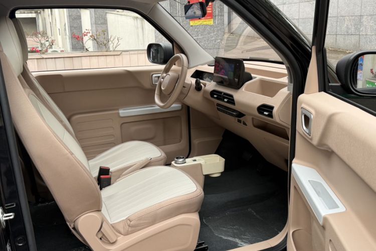 Used Geely Galaxy Panda 2024 200km Panda Kart Right Front Seat