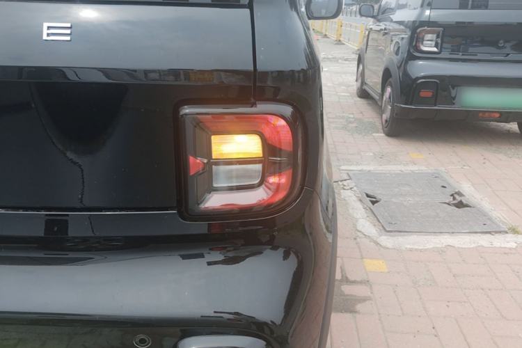Used Geely Galaxy Panda 2024 200km Panda Kart Right Rear Taillight