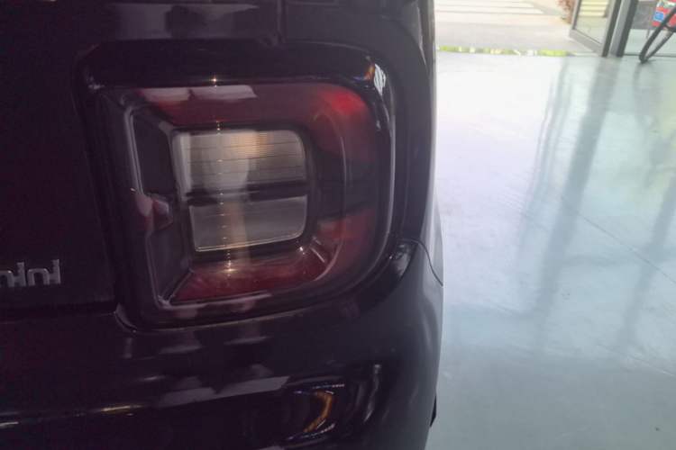 Used Geely Galaxy Panda 2024 Panda Mini 200km Endurance Bear Right Rear Taillight
