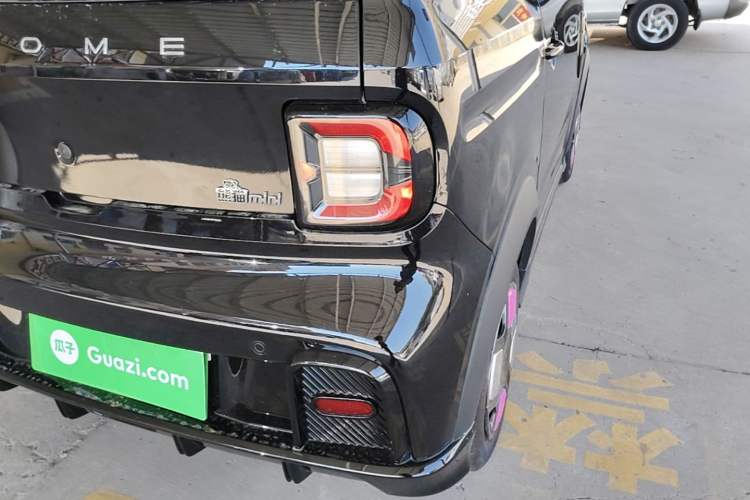 Used Geely Galaxy Panda 2024 200km Panda Kart Right Rear Taillight