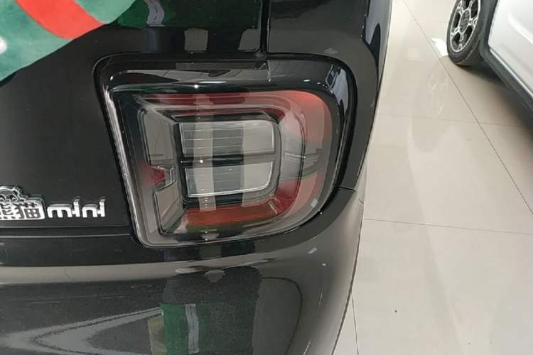 Used Geely Galaxy Panda 2024 200km Panda Kart Right Rear Taillight