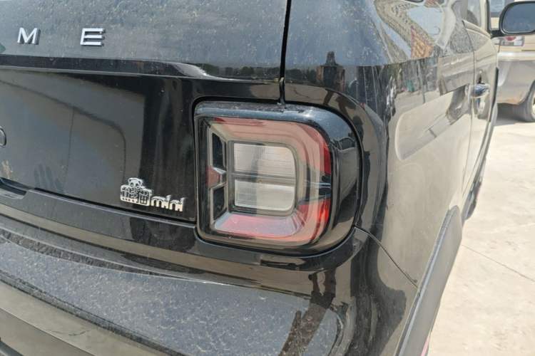 Used Geely Galaxy Panda 2024 200km Panda Kart Right Rear Taillight