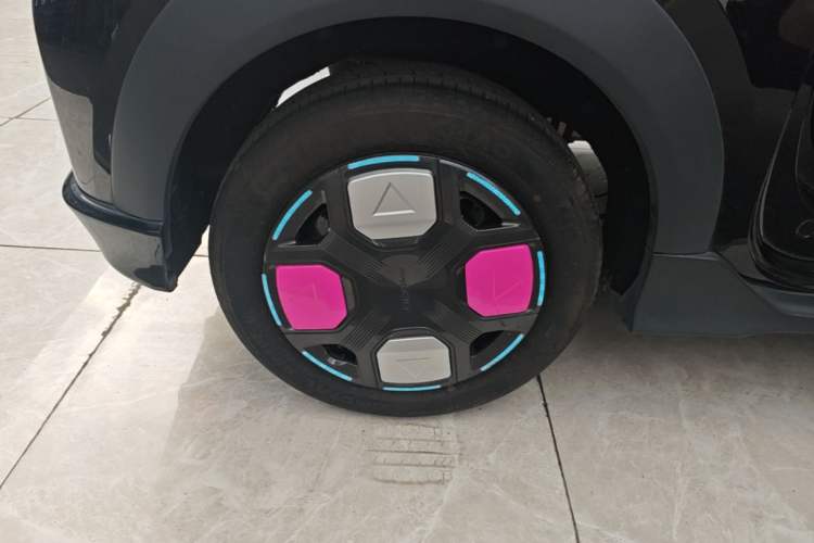 Used Geely Galaxy Panda 2024 200km Panda Kart Right Rear Wheel Hub