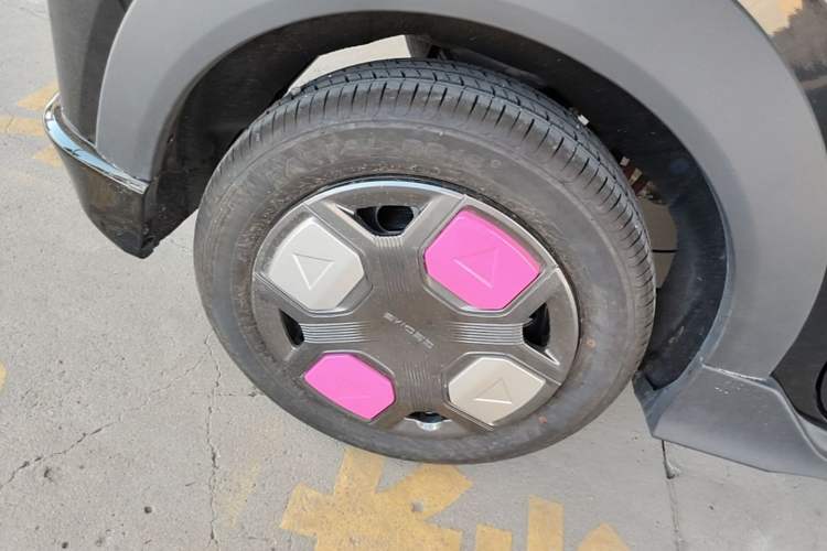 Used Geely Galaxy Panda 2024 200km Panda Kart Right Rear Wheel Hub
