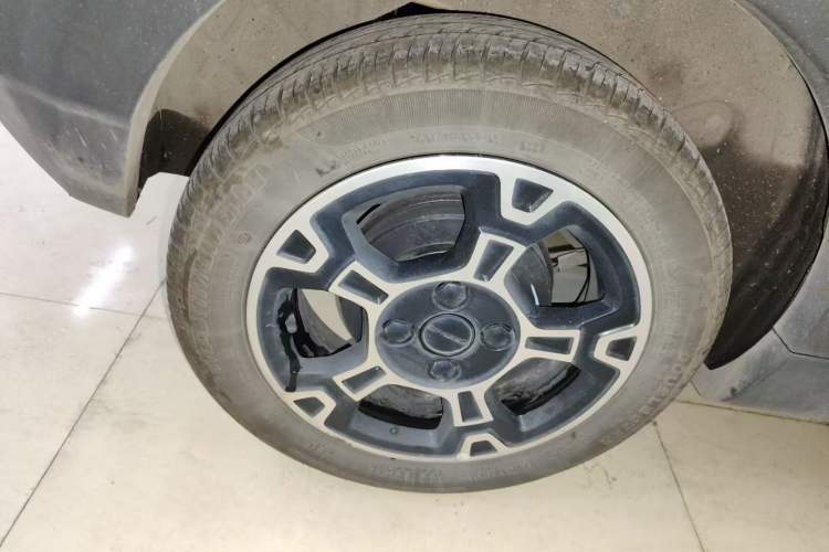 Used Geely Galaxy Panda 2024 200km Panda Rider Right Rear Wheel Hub