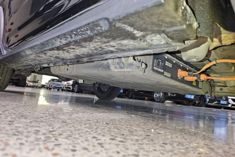Used Geely Galaxy Panda 2024 200km Panda Kart Right Side Sill