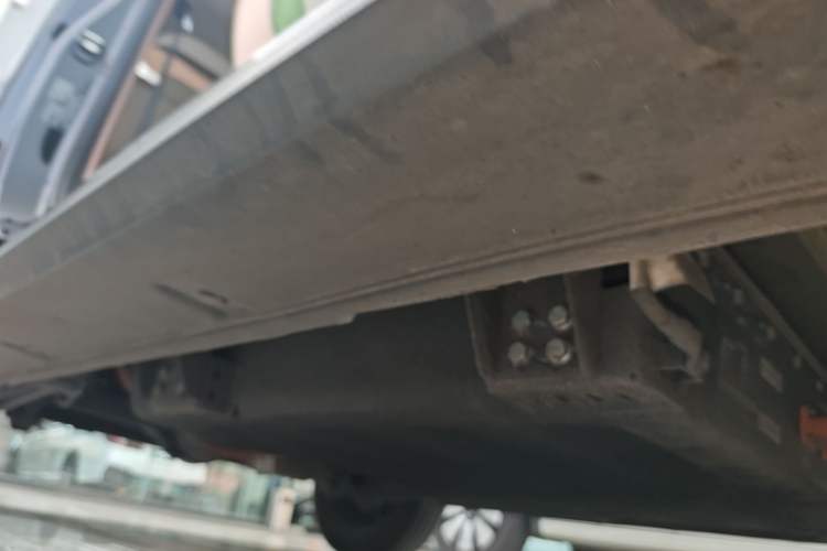 Used Geely Galaxy Panda 2024 200km Panda Kart Right Side Sill