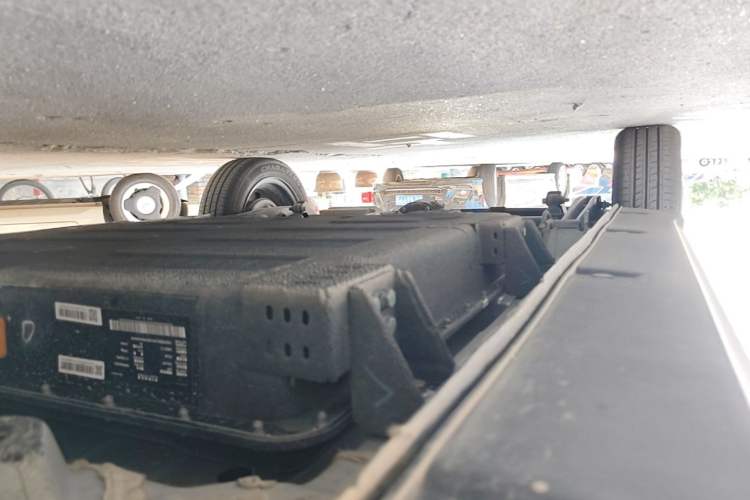 Used Geely Galaxy Panda 2024 200km Panda Kart Right Side Sill