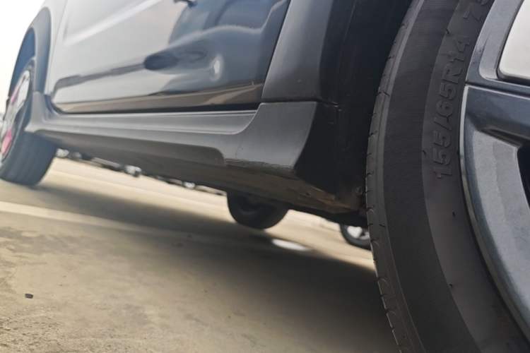 Used Geely Galaxy Panda 2024 200km Panda Kart Right Side Sill