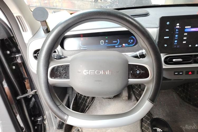 Used Geely Galaxy Panda 2024 Panda Mini 200km Endurance Bear Steering Wheel