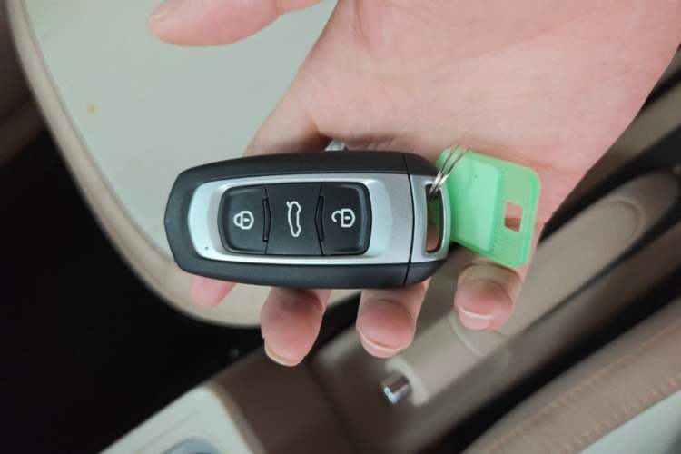 Used Geely Galaxy Panda 2024 200km Panda Kart Vehicle Key