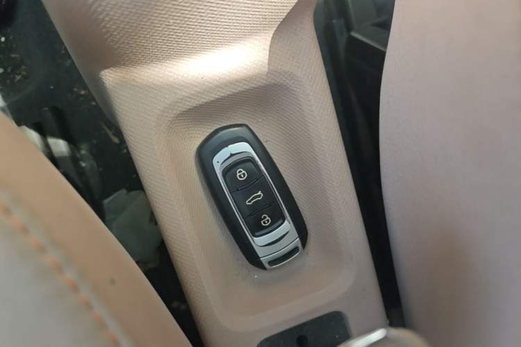 Used Geely Galaxy Panda 2024 200km Panda Kart Vehicle Key