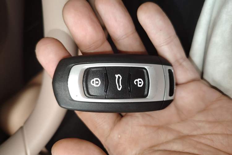Used Geely Galaxy Panda 2024 200km Panda Kart Vehicle Key