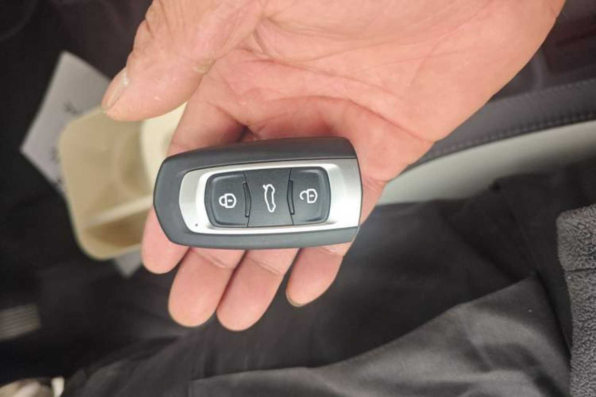 Used Geely Galaxy Panda 2024 200km Panda Kart Vehicle Key