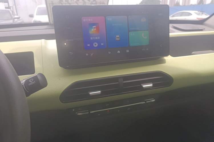 Used Geely Galaxy Panda 2024 Panda Mini 200km Longteng PRO Edition Audio And AC Panel