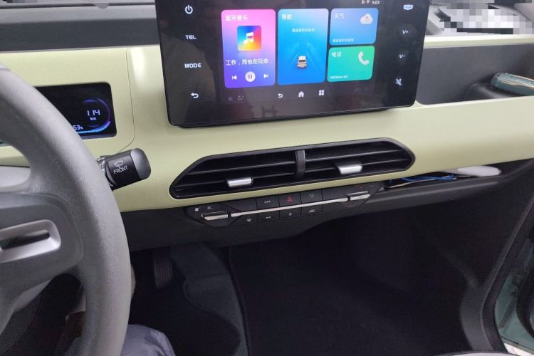 Used Geely Galaxy Panda 2024 Panda Mini 200km Endurance Bear Audio And AC Panel