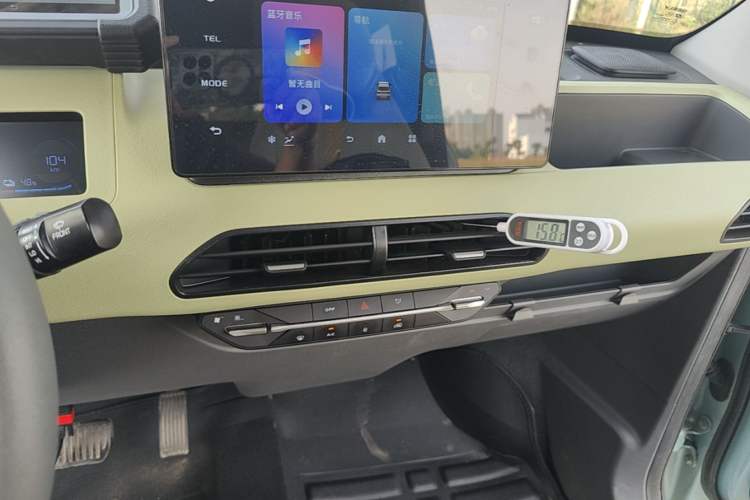 Used Geely Galaxy Panda 2024 Panda Mini 200km Endurance Bear Audio And AC Panel