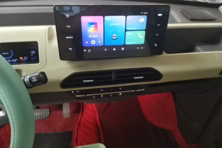 Used Geely Galaxy Panda 2024 Panda Mini 200km Endurance Bear Audio And AC Panel