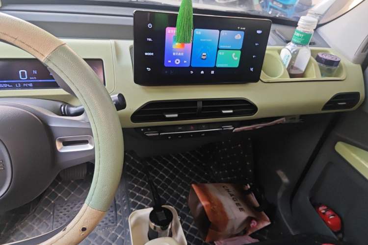 Used Geely Galaxy Panda 2024 Panda Mini 200km Longteng PRO Edition Audio And AC Panel