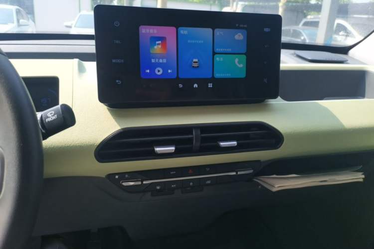 Used Geely Galaxy Panda 2024 Facelifted Panda Mini 200km Dragon Edition Audio And AC Panel