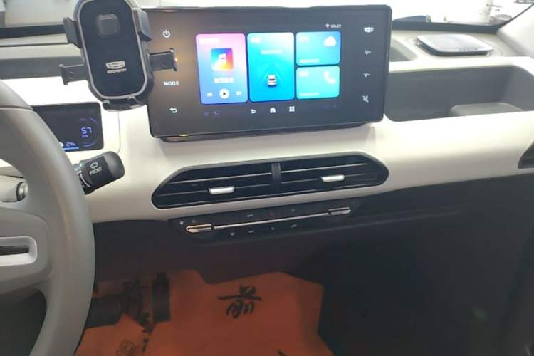 Used Geely Galaxy Panda 2024 200km Panda Kart Audio And AC Panel