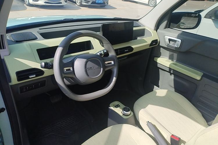 Used Geely Galaxy Panda 2024 Panda Mini 200km Endurance Bear Center Console