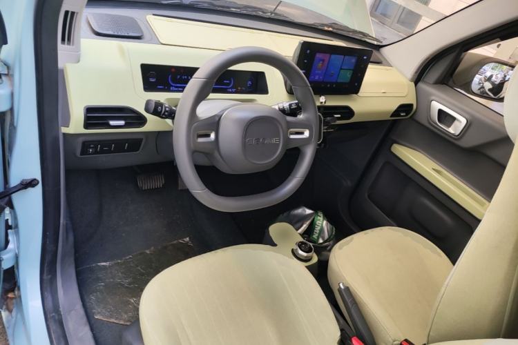 Used Geely Galaxy Panda 2024 Panda Mini 200km Endurance Bear Center Console