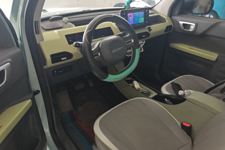 Used Geely Galaxy Panda 2024 Panda Mini 200km Endurance Bear Center Console