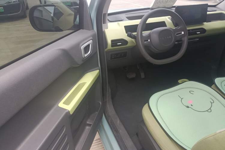 Used Geely Galaxy Panda 2024 Panda Mini 200km Longteng PRO Edition Driver Seat