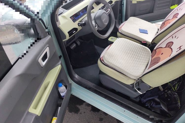 Used Geely Galaxy Panda 2024 Panda Mini 200km Endurance Bear Driver Seat
