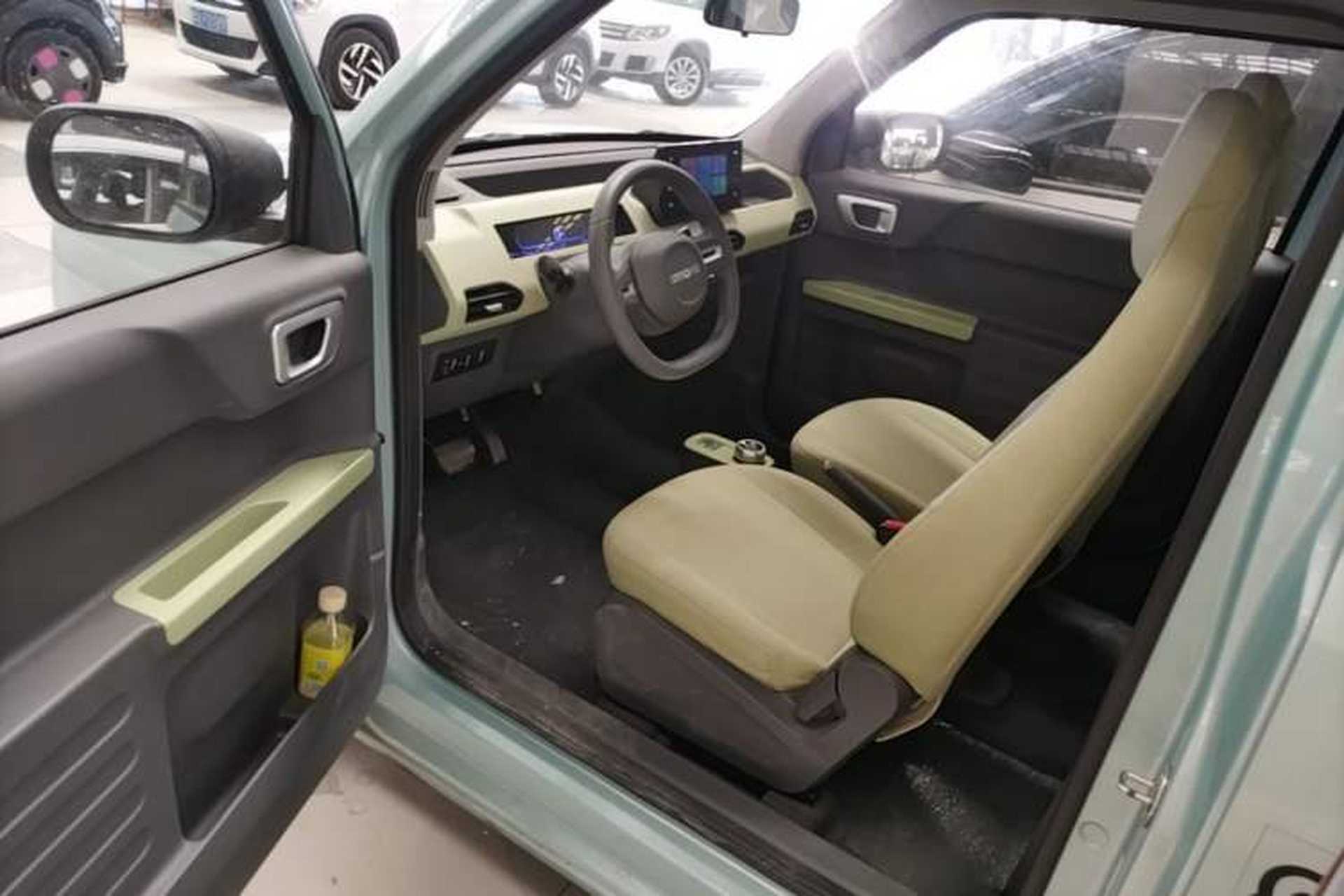Used Geely Galaxy Panda 2024 Panda Mini 200km Endurance Bear Driver Seat
