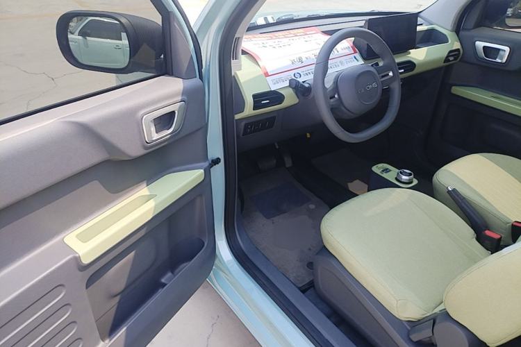 Used Geely Galaxy Panda 2024 Panda Mini 200km Endurance Bear Driver Seat