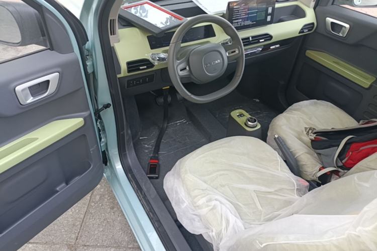 Used Geely Galaxy Panda 2024 Panda Mini 200km Endurance Bear Driver Seat