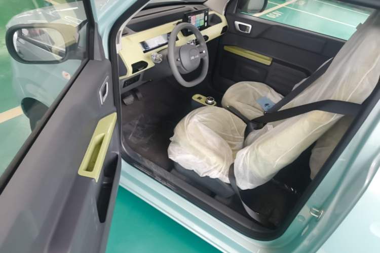 Used Geely Galaxy Panda 2024 Panda Mini 200km Longteng PRO Edition Driver Seat