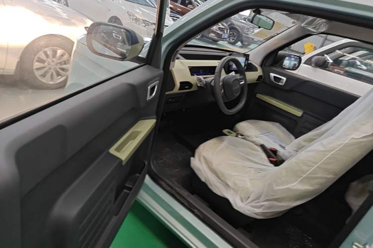 Used Geely Galaxy Panda 2024 Panda Mini 200km Longteng PRO Edition Driver Seat